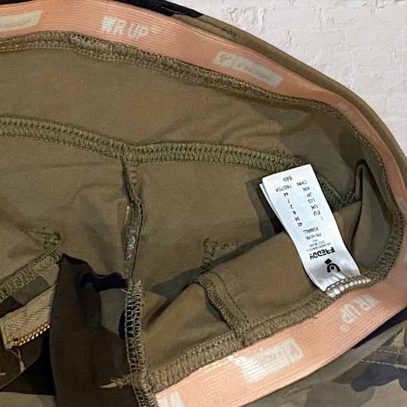 NWT Freddy WR.UP®️ Camouflage Shaping Effect Pants - Picture 9 of 15